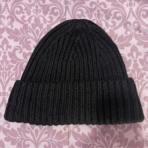 UGG Men’s Knitted Beanie Hat